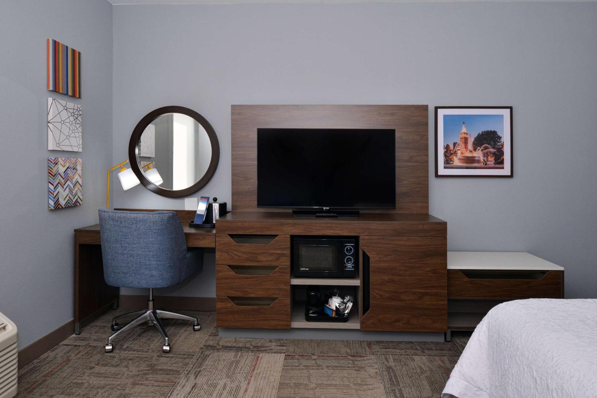 Hampton Inn Kansas City Northeast Exterior photo